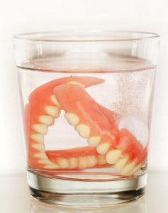 dentures-in-water